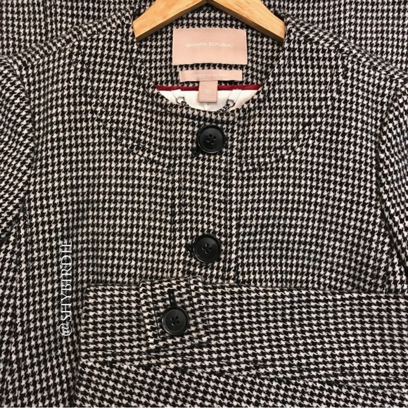 Banana Republic Collarless Houndstooth Wool Coat - Picture 4 of 15